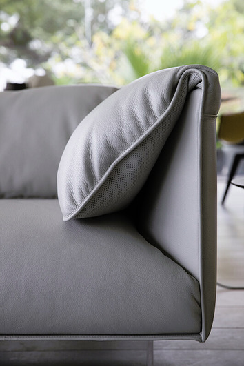 John-John Sofa, view 9