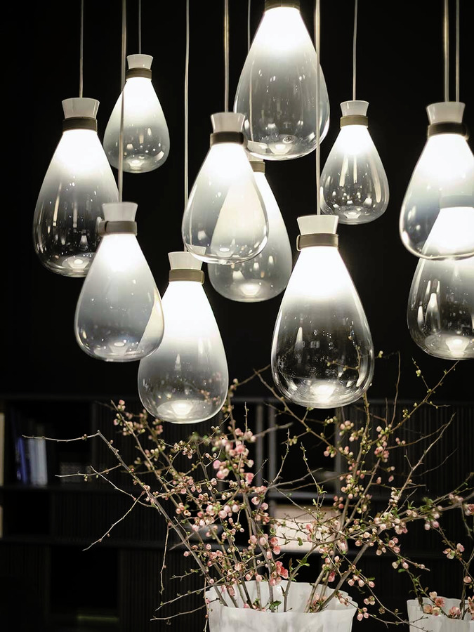 Soffi Lamps by Poltrona Frau, view 9