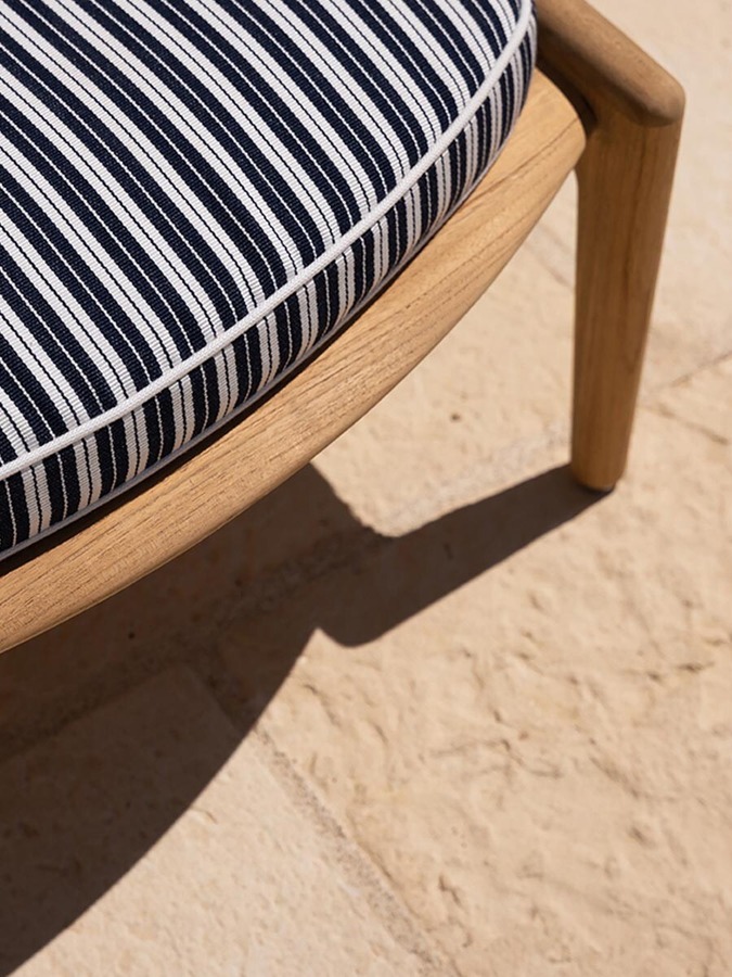 The Secret Garden Sun Lounger by Poltrona Frau, view 9