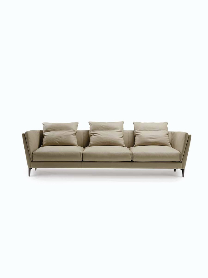 Bretagne Sofa, view 10