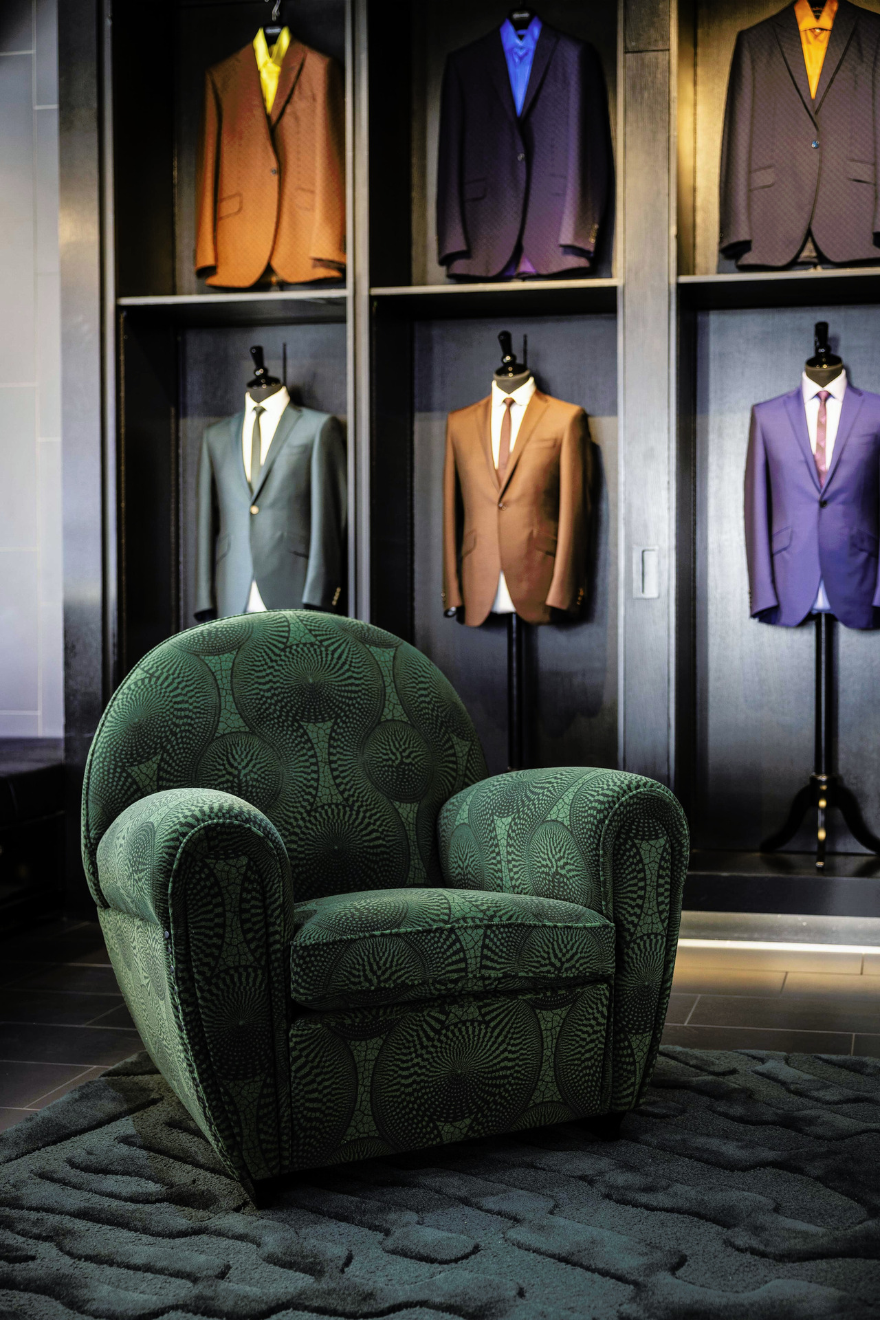 Ozwald Boateng x Poltrona Frau Vanity Fair XC, view 2