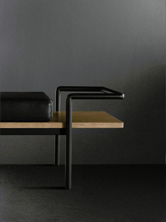 T904 Bench, view 11