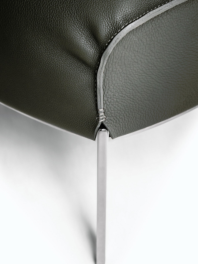 Archibald Gran Comfort Ottoman, view 10