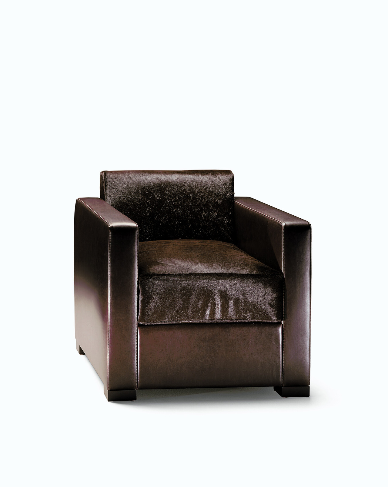 Linea A Sofa and Armchair, view 11