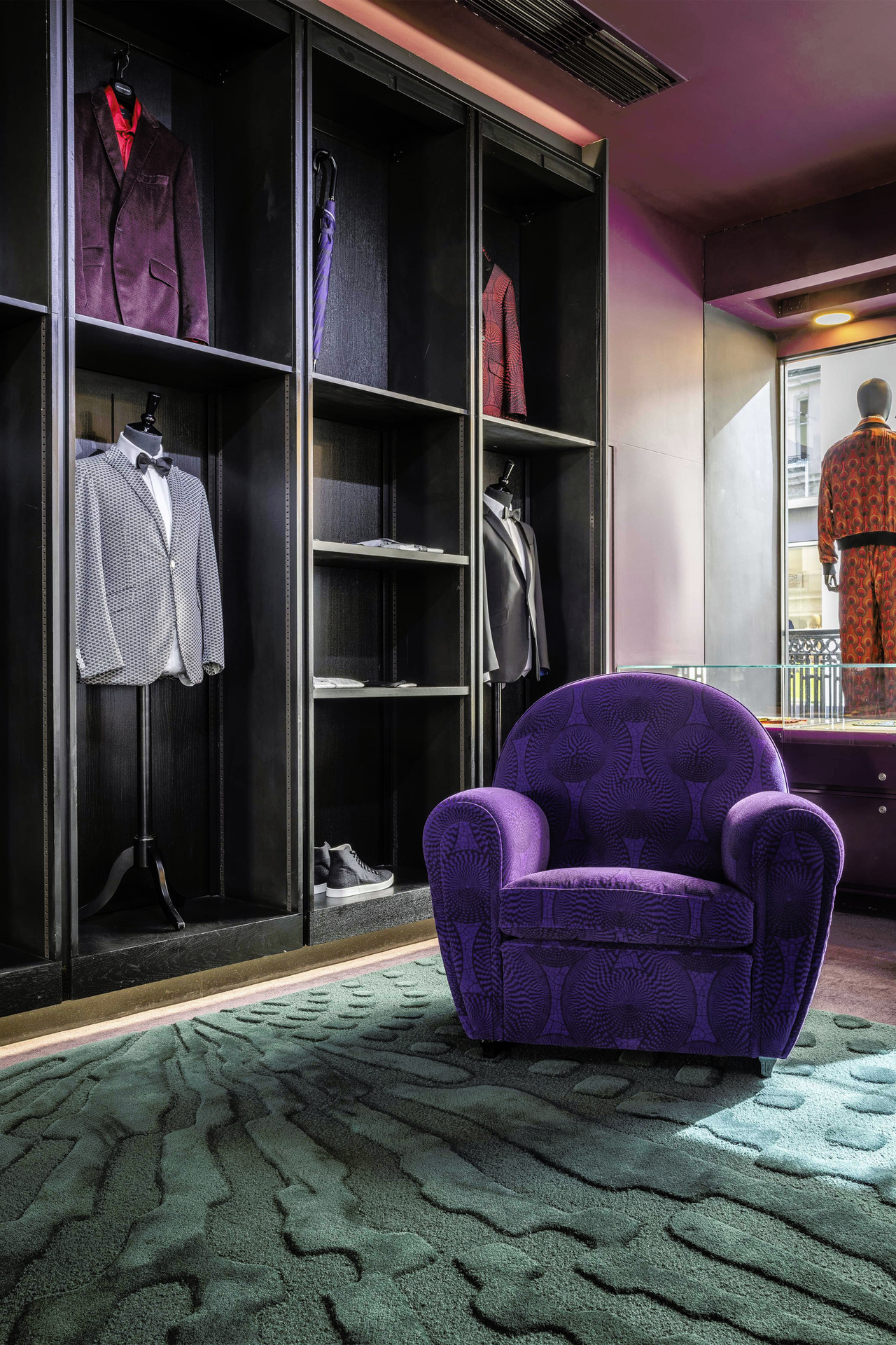 Ozwald Boateng x Poltrona Frau Vanity Fair XC, view 7