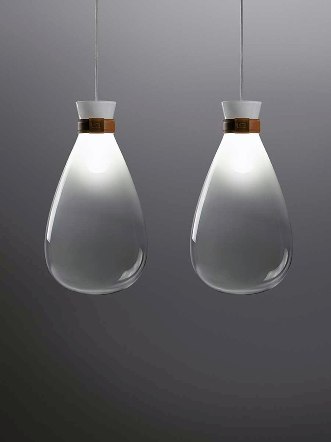 Soffi Lamps by Poltrona Frau, view 11