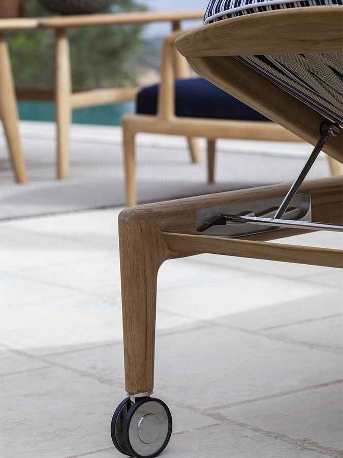 The Secret Garden Sun Lounger by Poltrona Frau, view 11