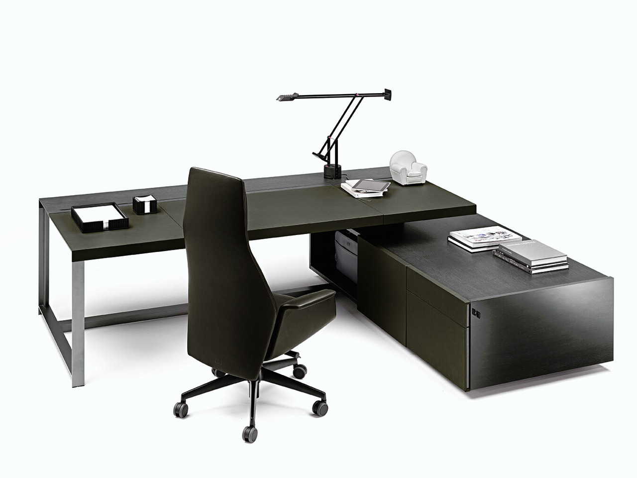 Jobs Desks by Poltrona Frau, view 13
