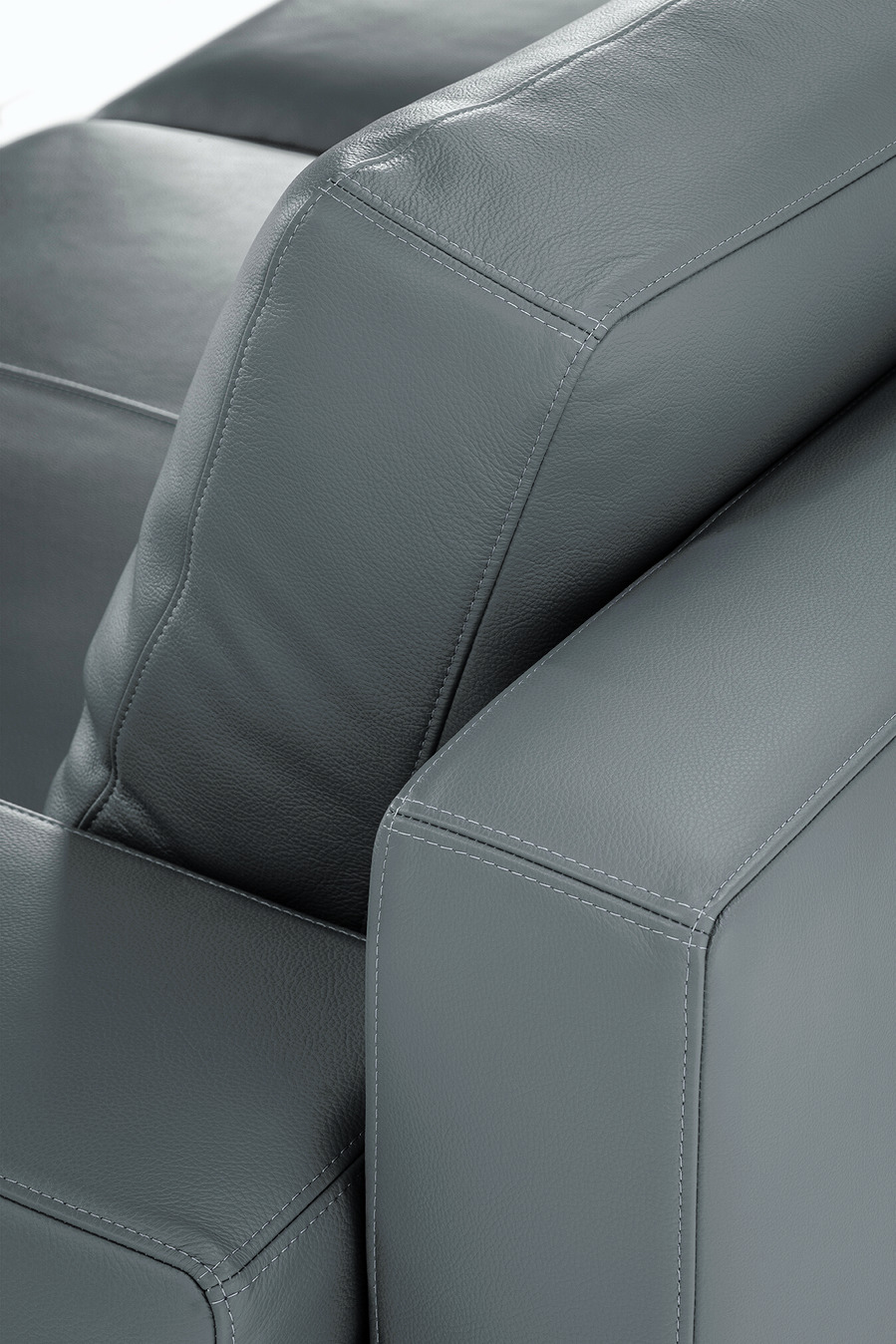 MassimoSistema Sofa Bed by Poltrona Frau, view 13