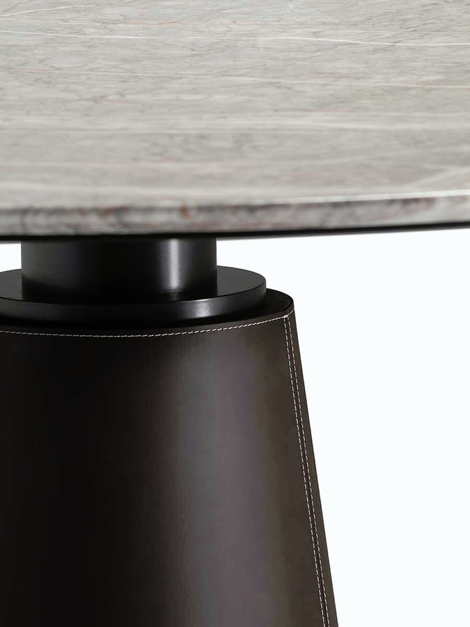Mesa Due table by Poltrona Frau, view 13