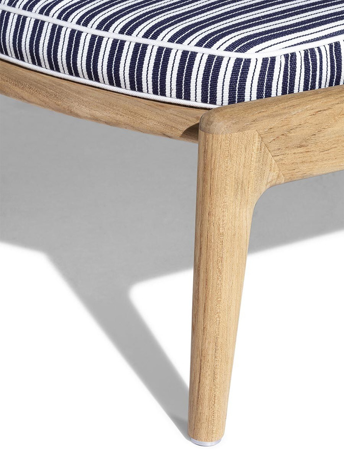 The Secret Garden Sun Lounger by Poltrona Frau, view 16