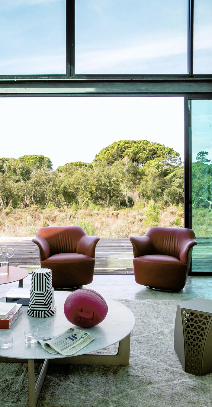 Aida Armchair, view 2