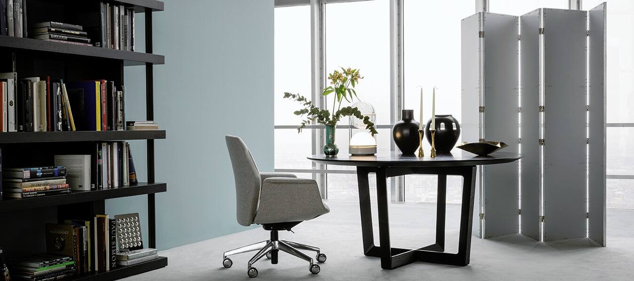 Bolero Round Table, view 2