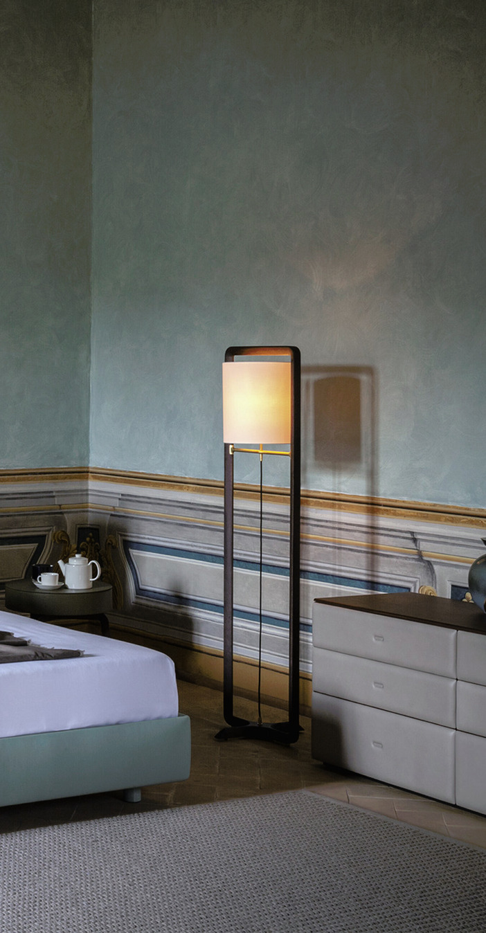 Fidelio Floor Lamp, view 3