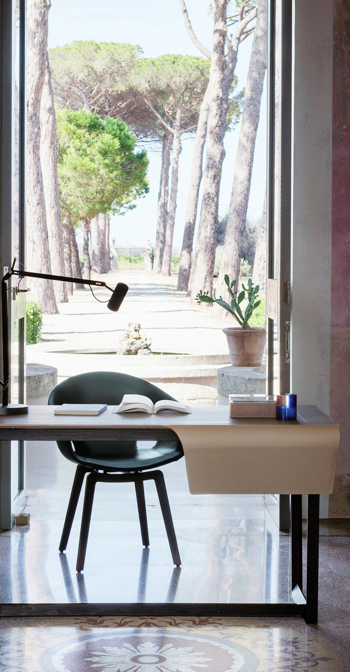 Fred Desk, view 3