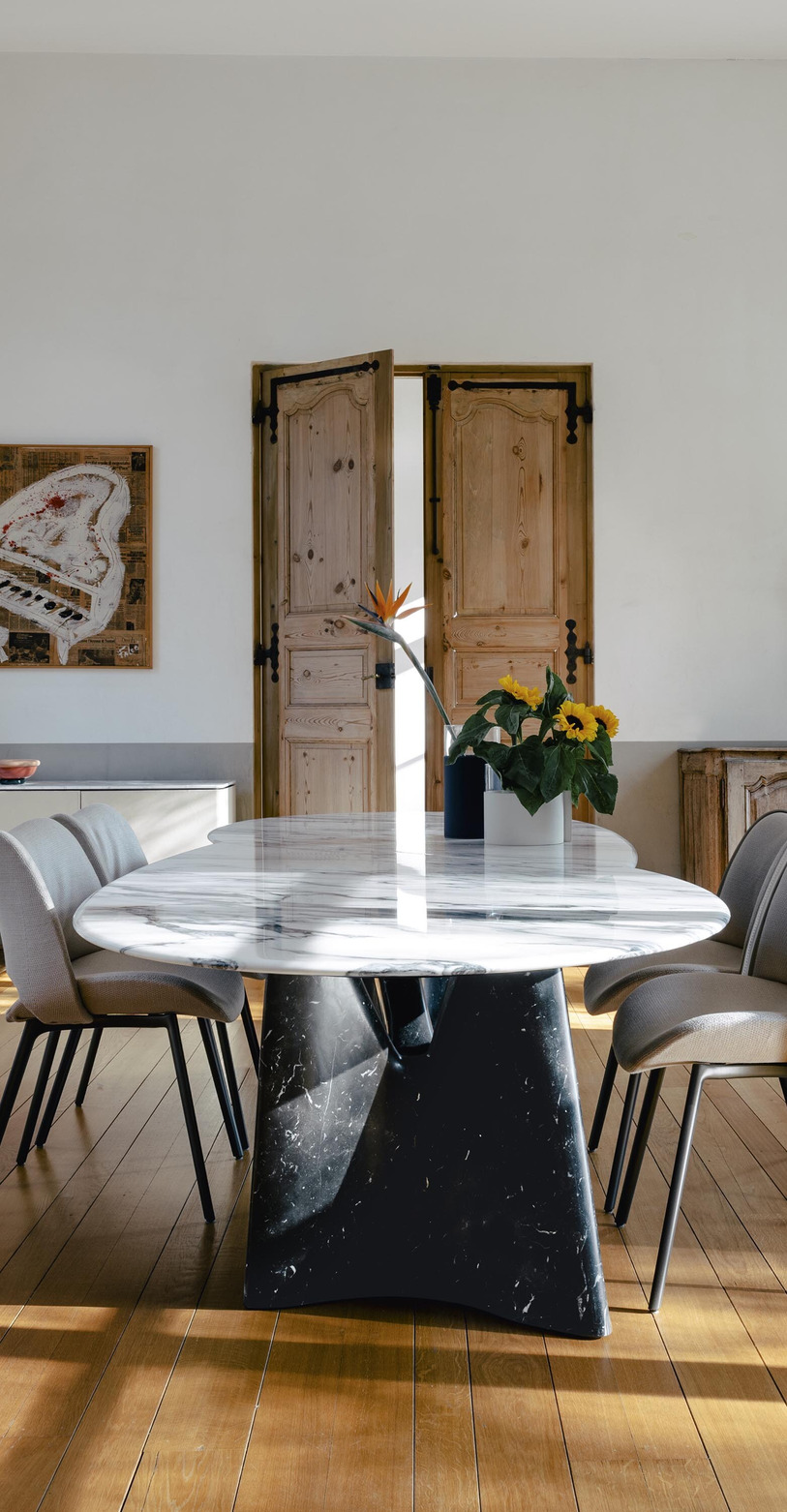 Infinitamente Marble Dining Table, view 3