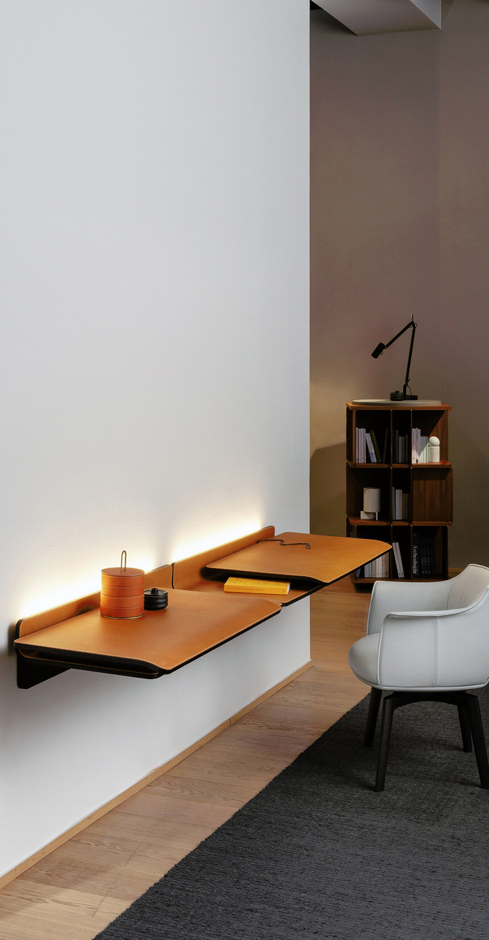 Iren Wall-Mounted Writing Desk by Poltrona Frau, view 3