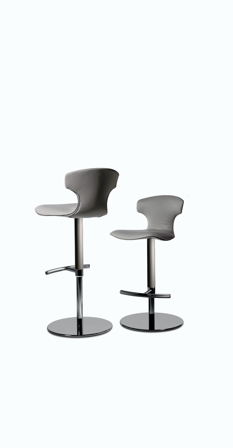 Montera Mas Bar Stool, view 2