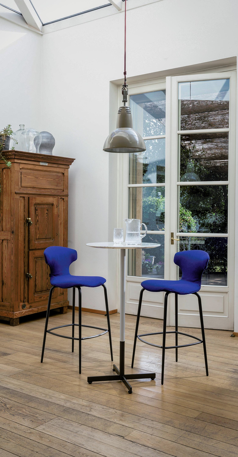 Montera Mas Stool, view 3
