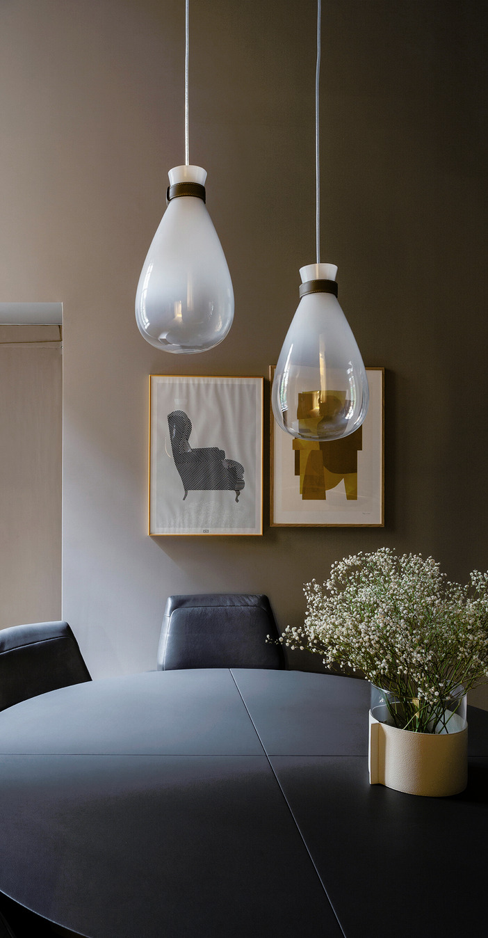 Soffi Lamps by Poltrona Frau, view 3