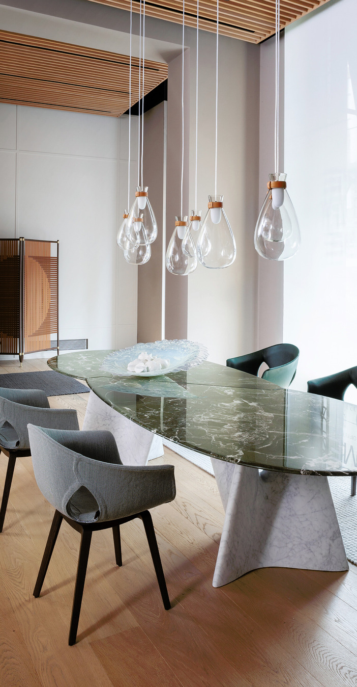 Soffi Lamps by Poltrona Frau, view 2