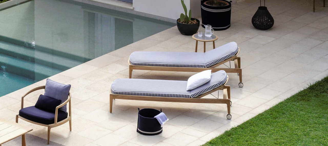 The Secret Garden Sun Lounger by Poltrona Frau