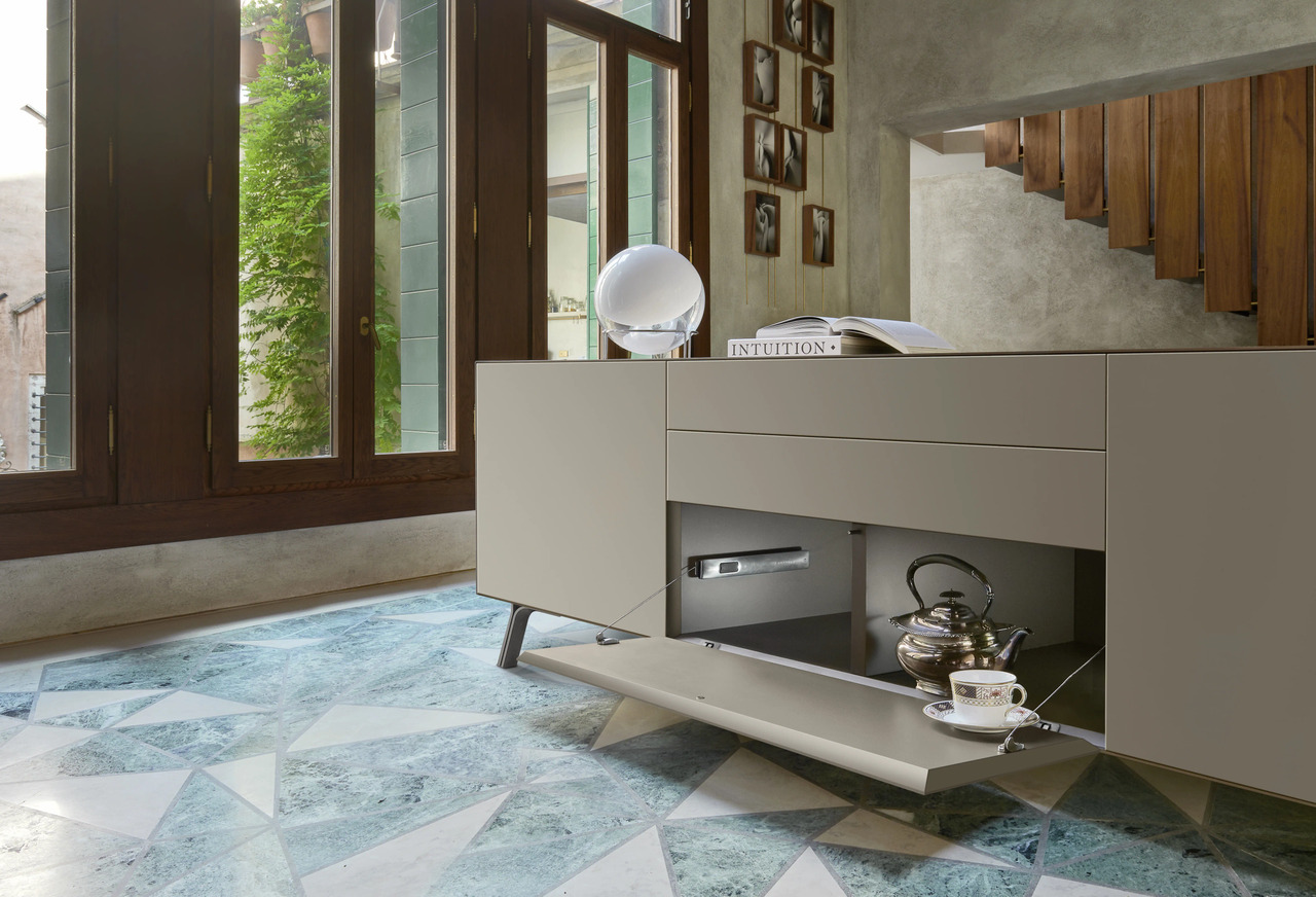 Sangiacomo Domino Mono Chest of Drawers