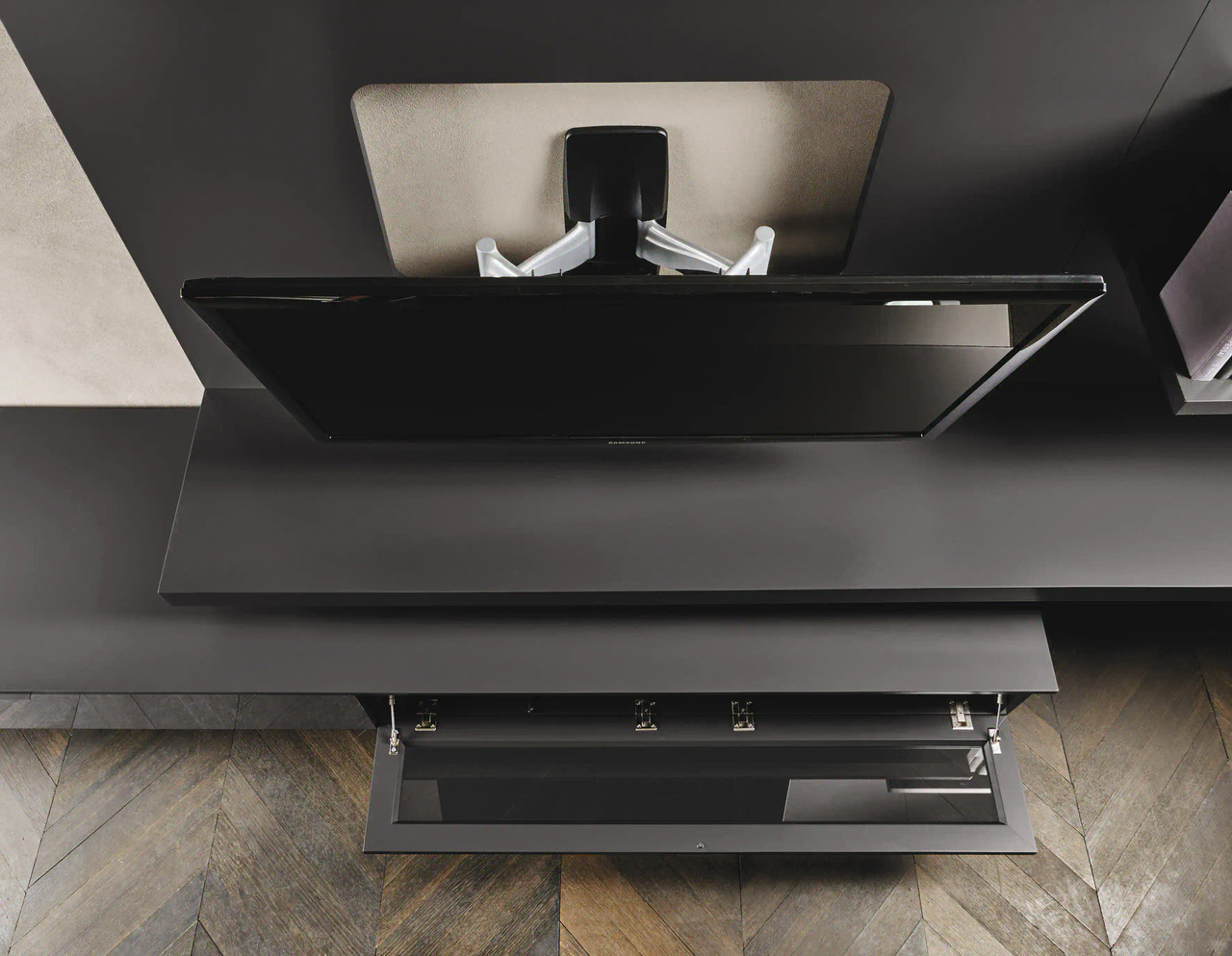 Sangiacomo TV Panel System, view 5