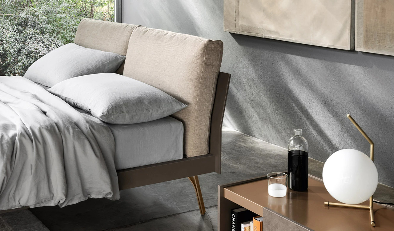Sangiacomo Abbraccio Grafic Bed, view 2