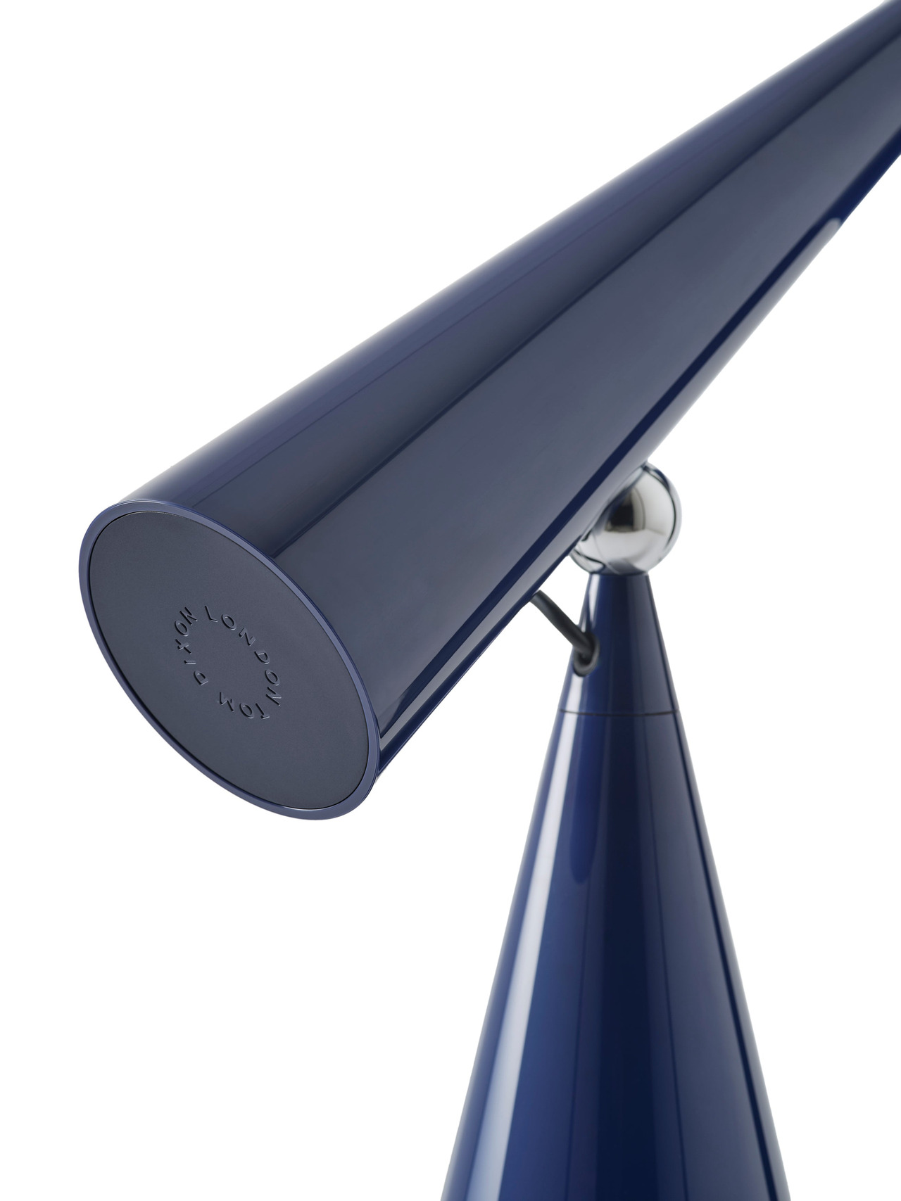 Pose Task Table Lamp, view 4