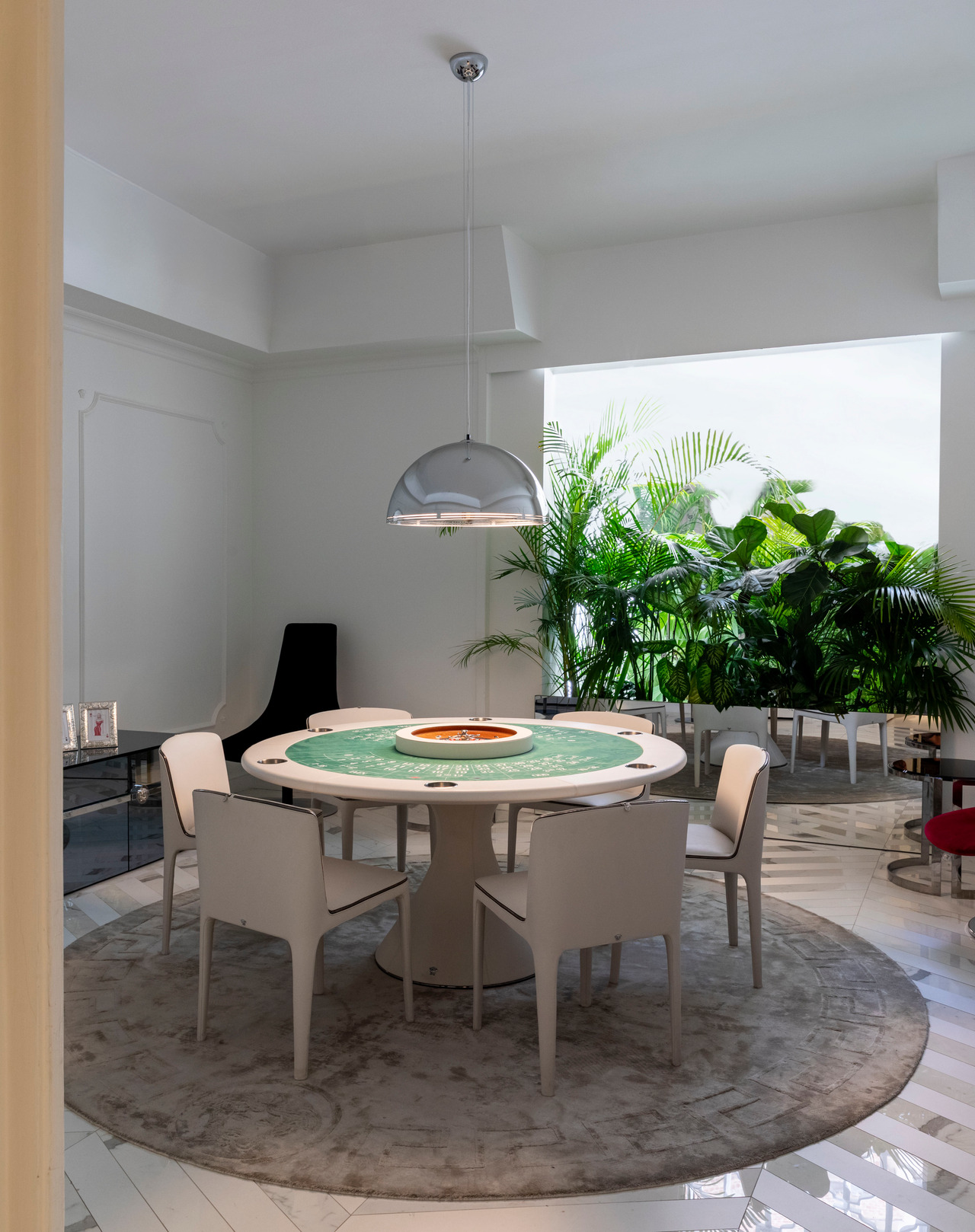 Casinò Royale Roulette Table