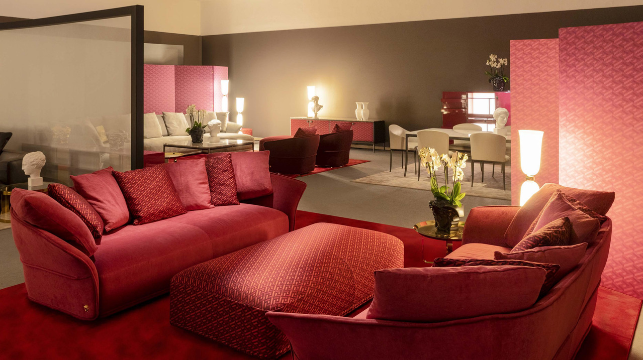 Goddess Sofa: Versace Luxury and Sensuality, view 3