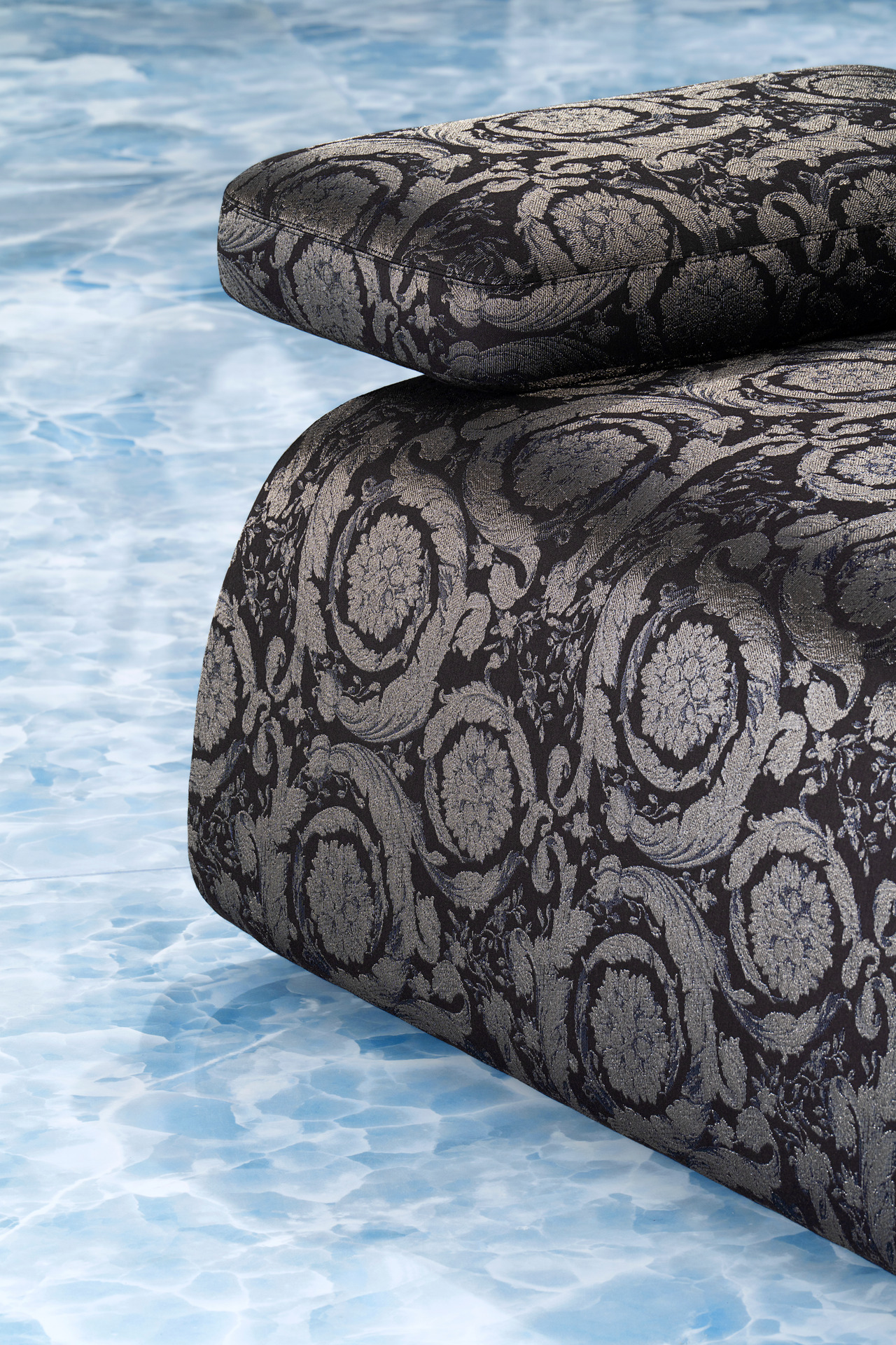 Iconic Modular Sofa, view 4