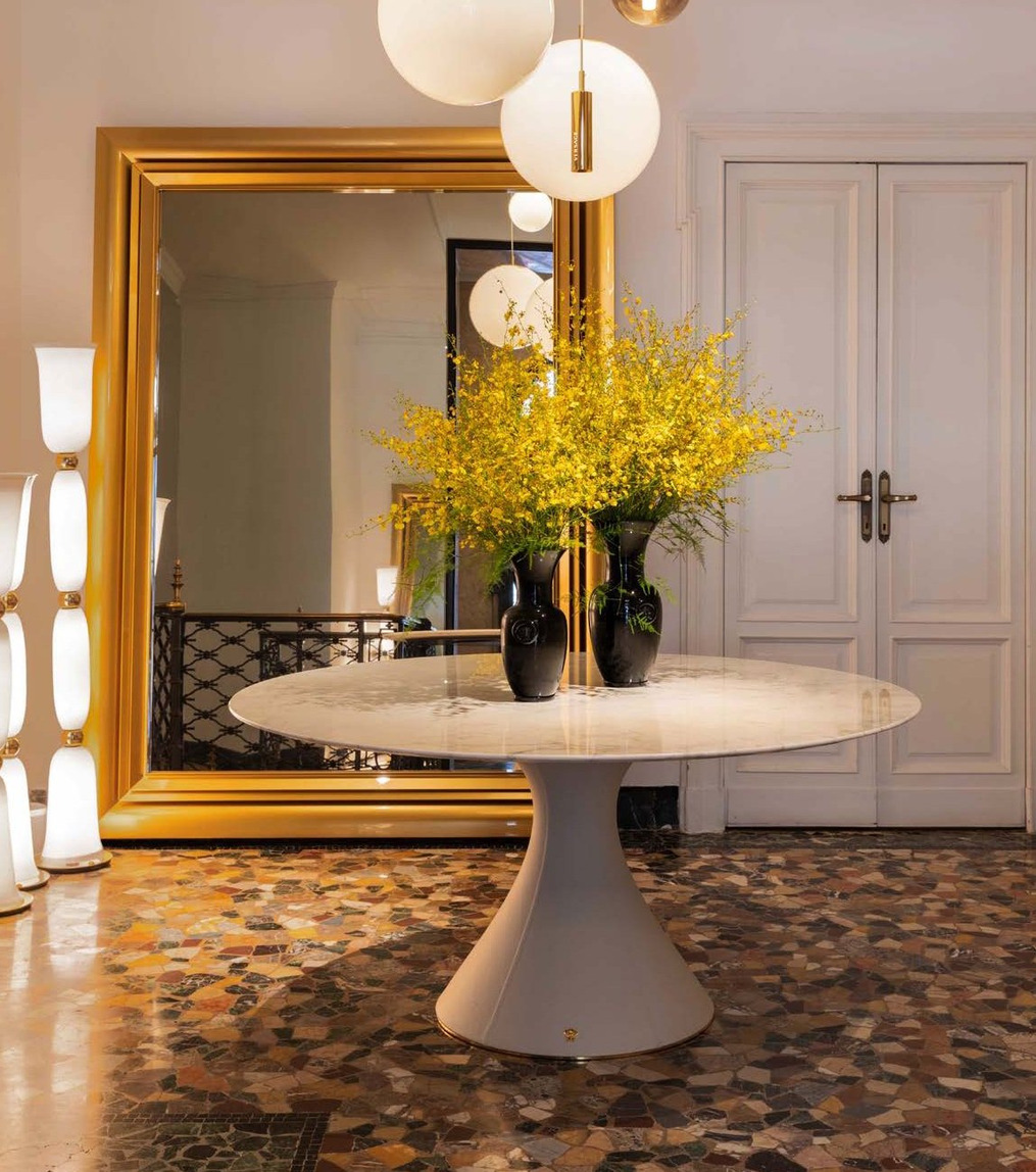 Narcissus Designer Mirror by Versace, view 2