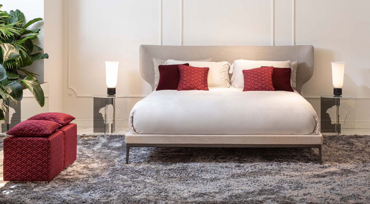 Versace Stiletto 22 High Luxury Bed with Tall Headboard, view 2