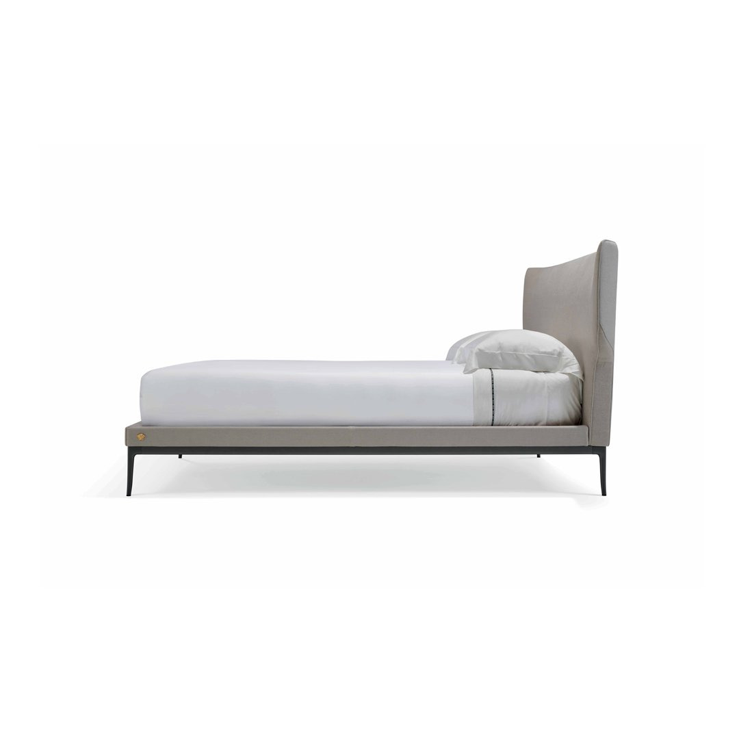 Versace Stiletto 22 High Luxury Bed with Tall Headboard, view 3