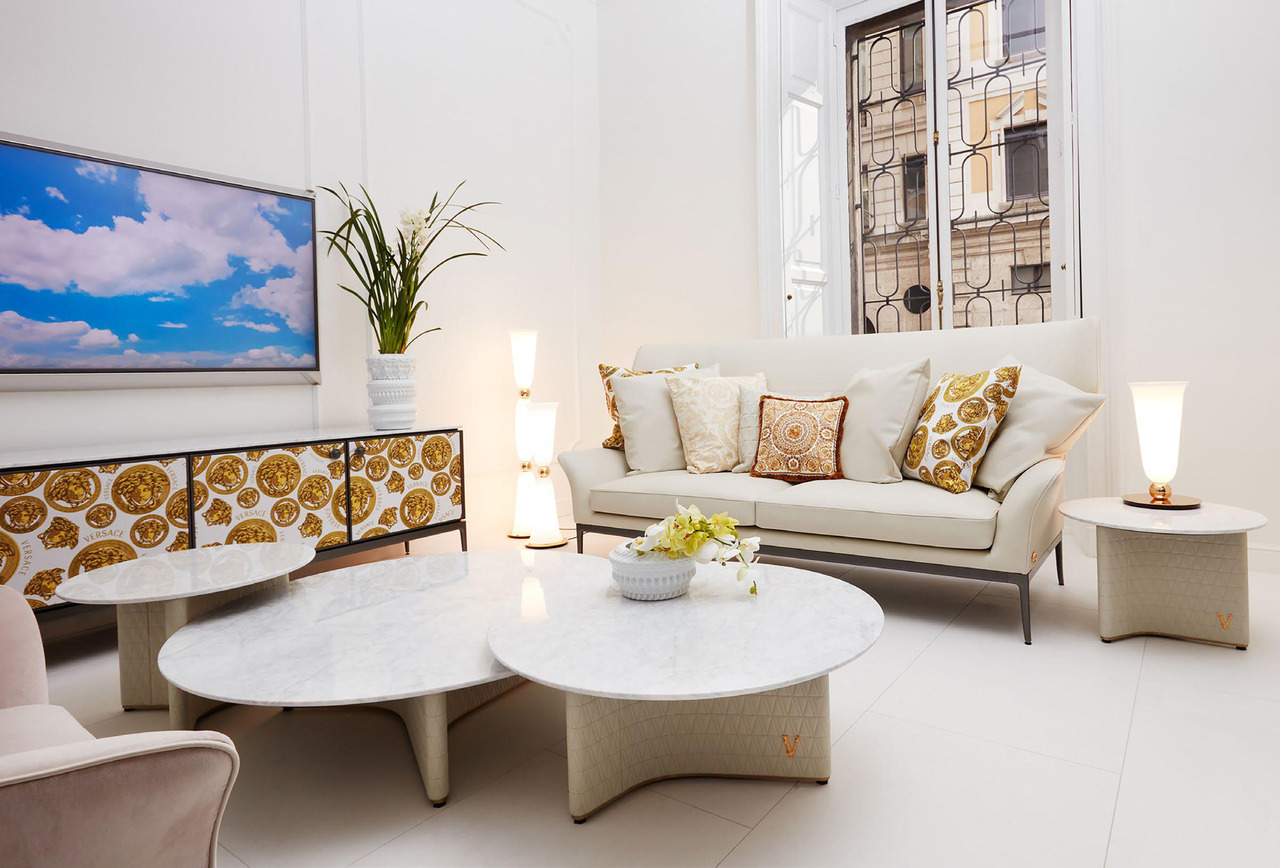Stiletto Versace Sideboard, view 10