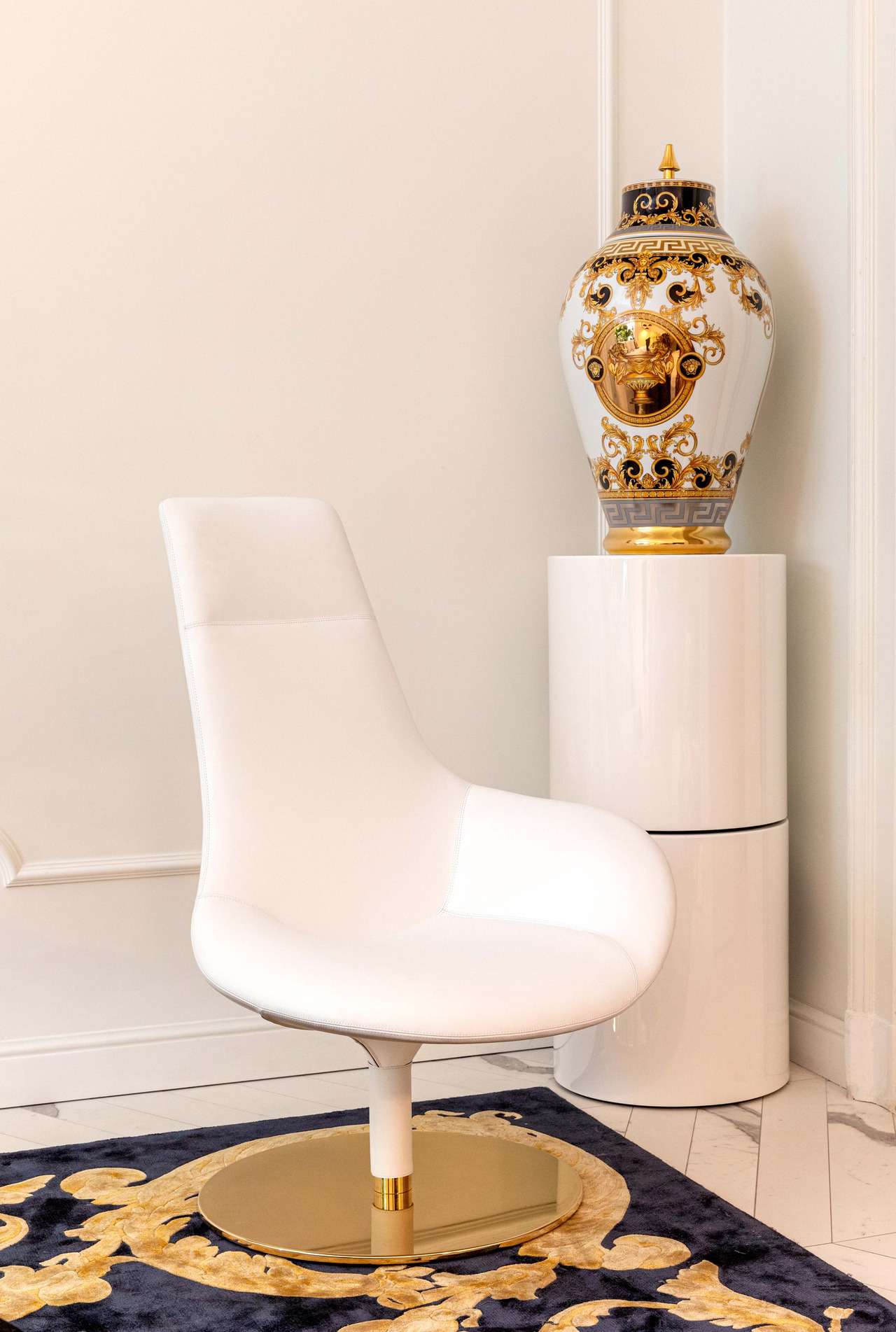 Versace Venus Armchair, view 5