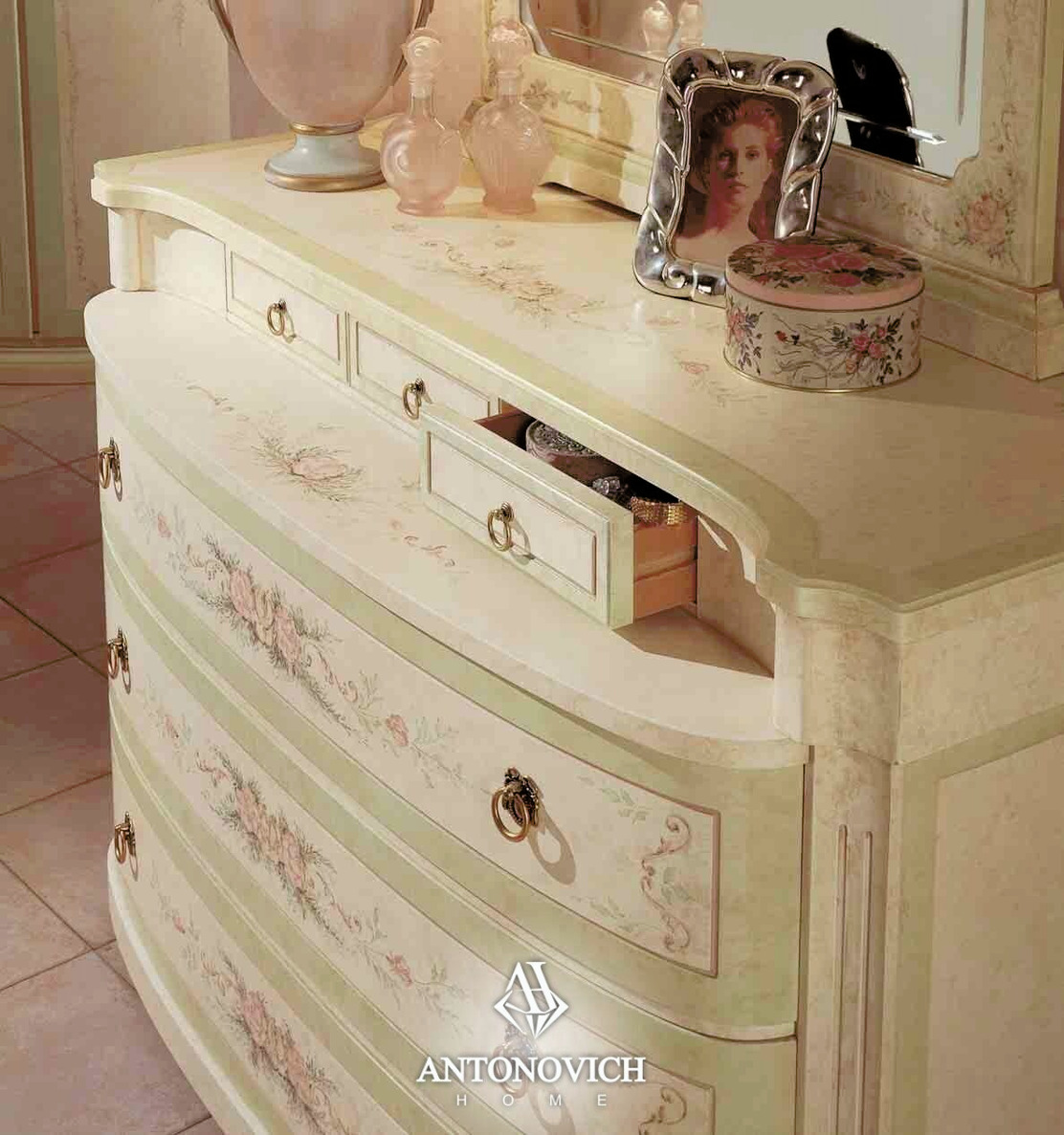 Alberto Mario Prestige Bedroom, view 45