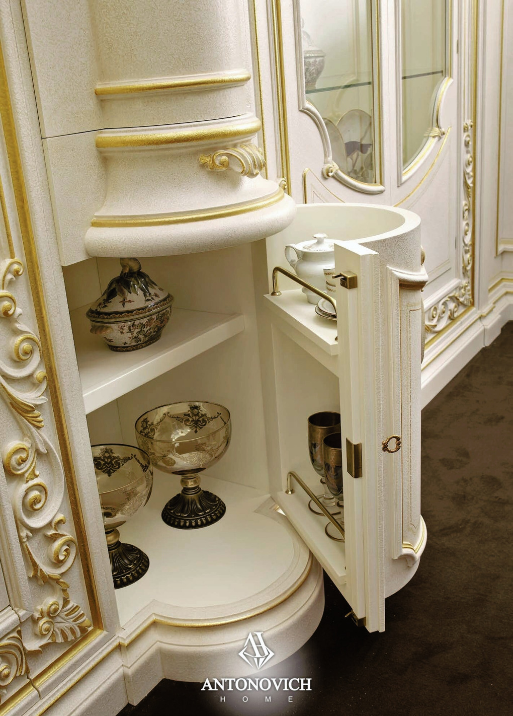 Grilli Hermitage Bedroom, view 2