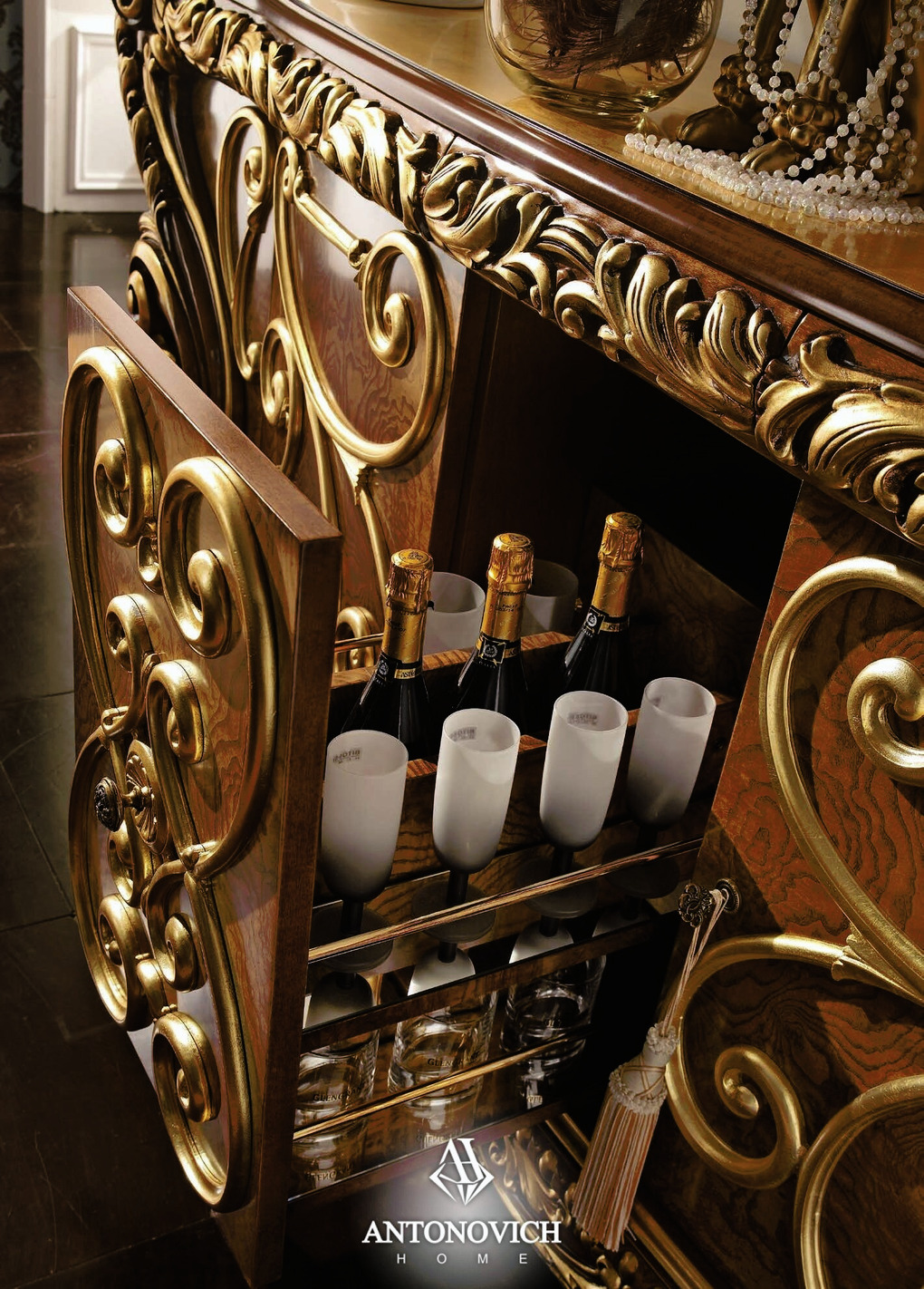 Grilli Hermitage Dining Room Furniture, view 14