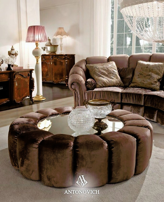 Grilli Doge Living Room, view 9