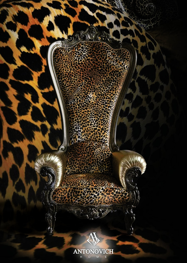 Caspani Tino Throne Chair, view 8