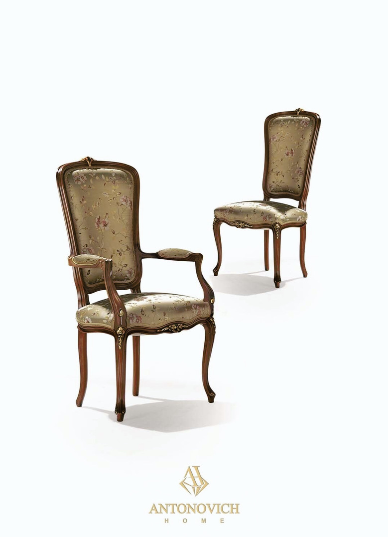 Angelo Cappellini PISANI Dining Room Collection, view 4