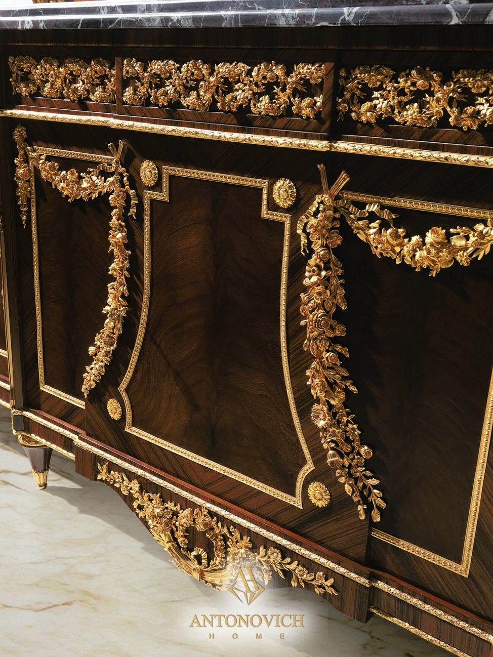 Angelo Cappellini LIPPI Dining Room Furniture, view 2