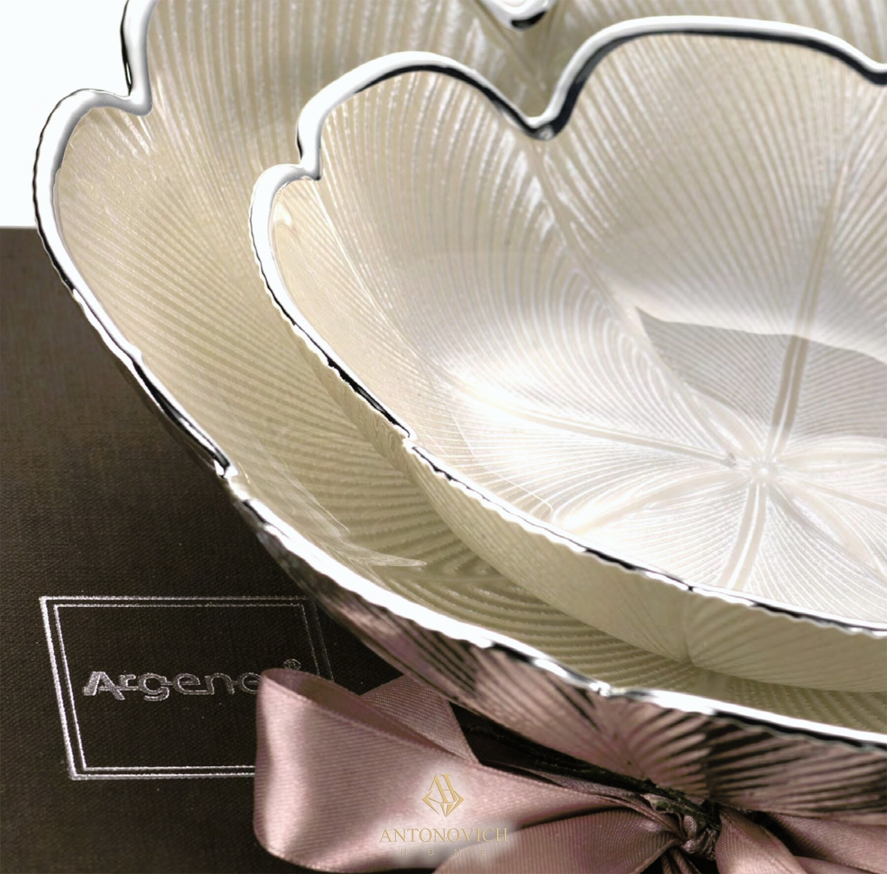 QUADRIFOGLIO Italian Coloured Glass Tableware