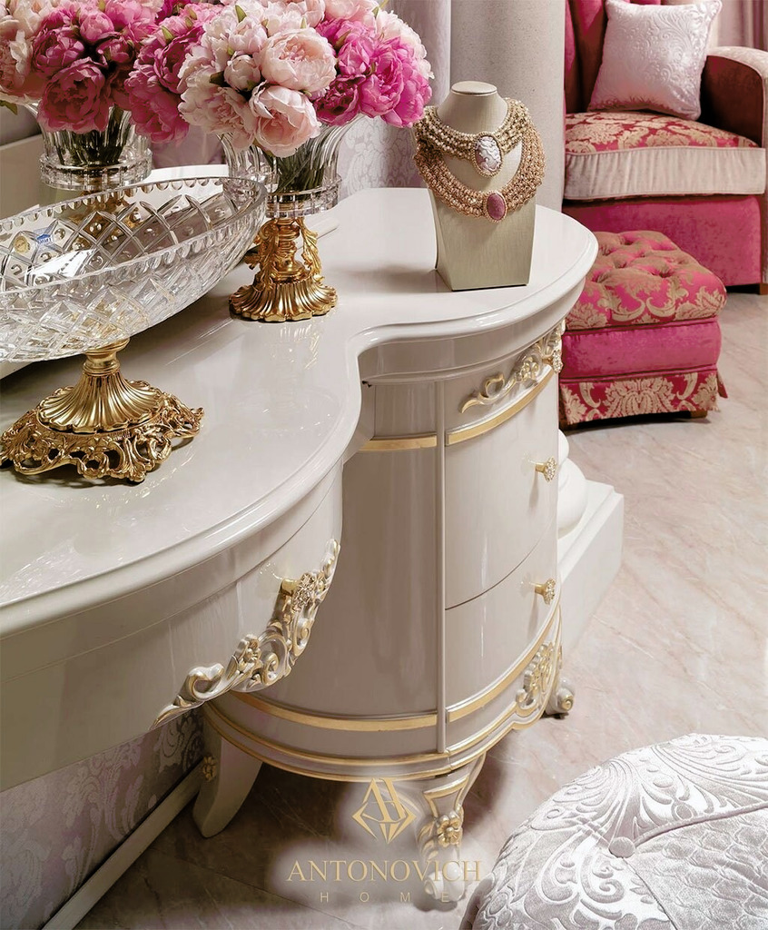 Diamante Bedroom Collection by Barnini Oseo, view 6