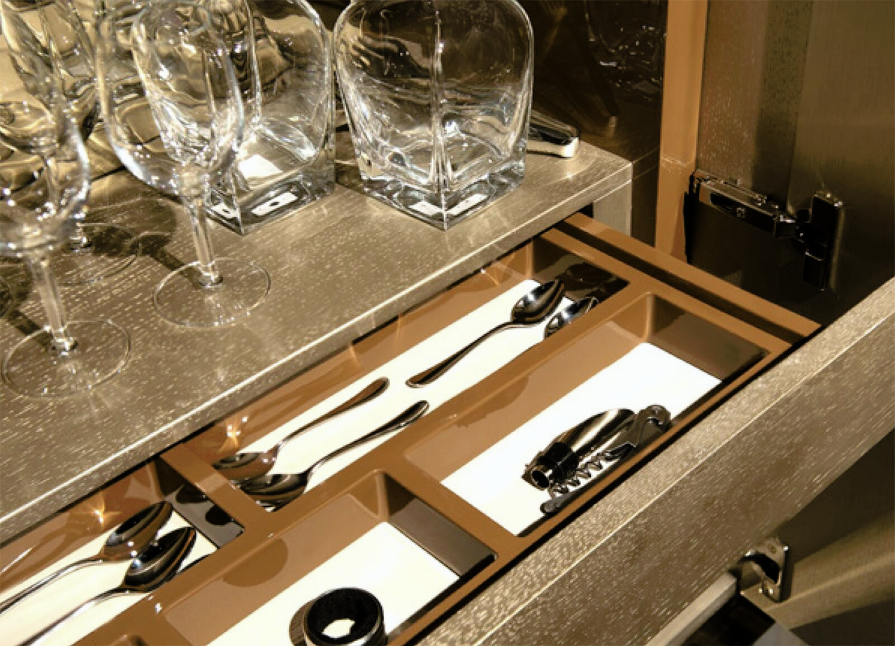 Cornelio Cappellini 2017 Dining Room Collection, view 9