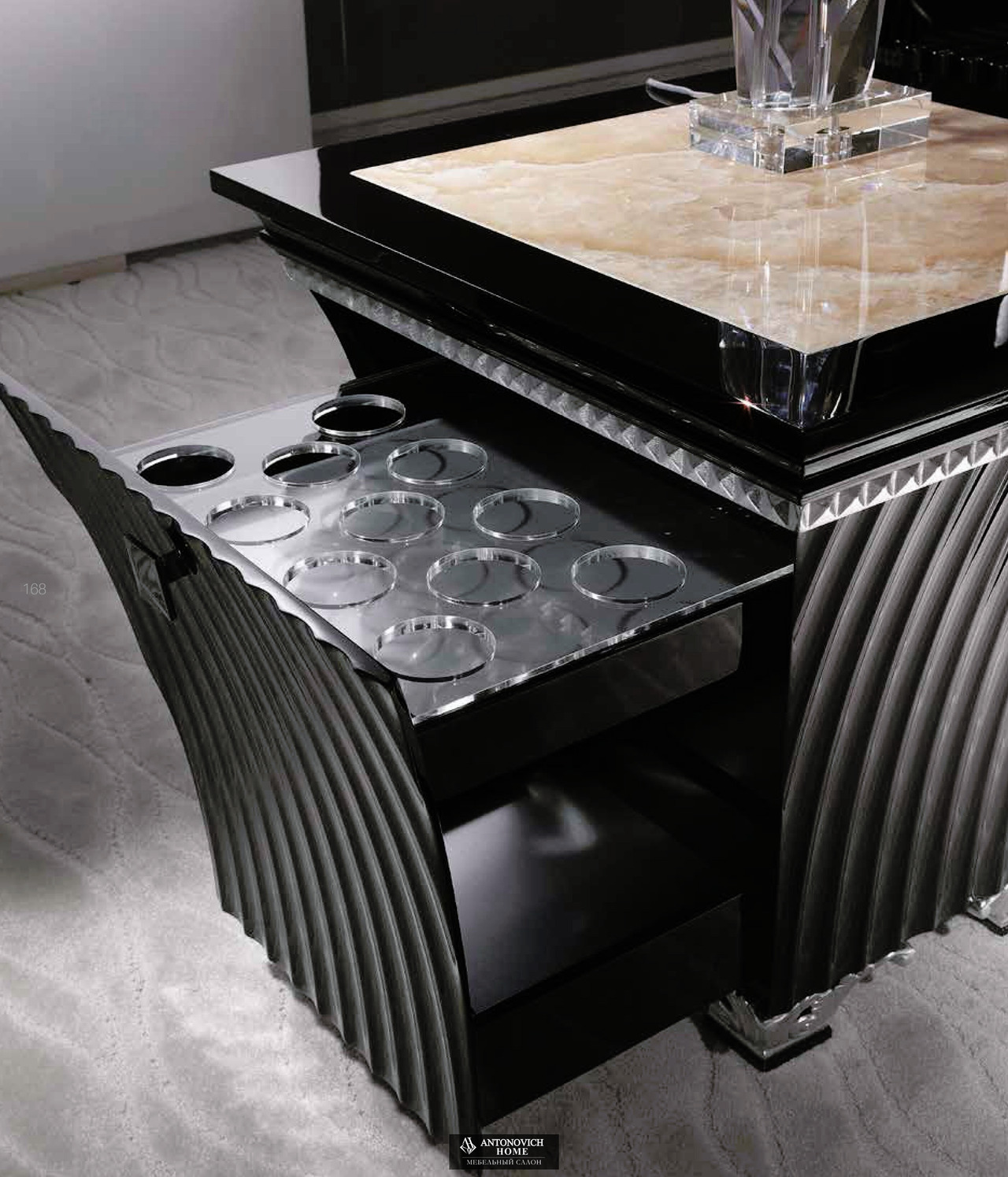 Francesco Molon Eclectica Living Room, view 4