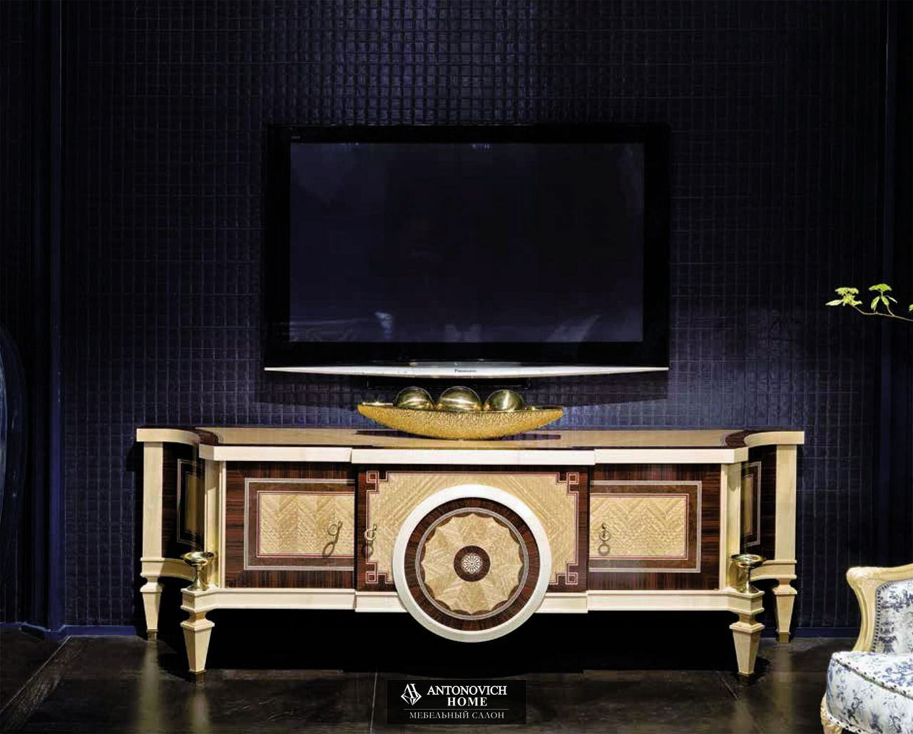 Provasi About Art & Design Bedroom, view 7